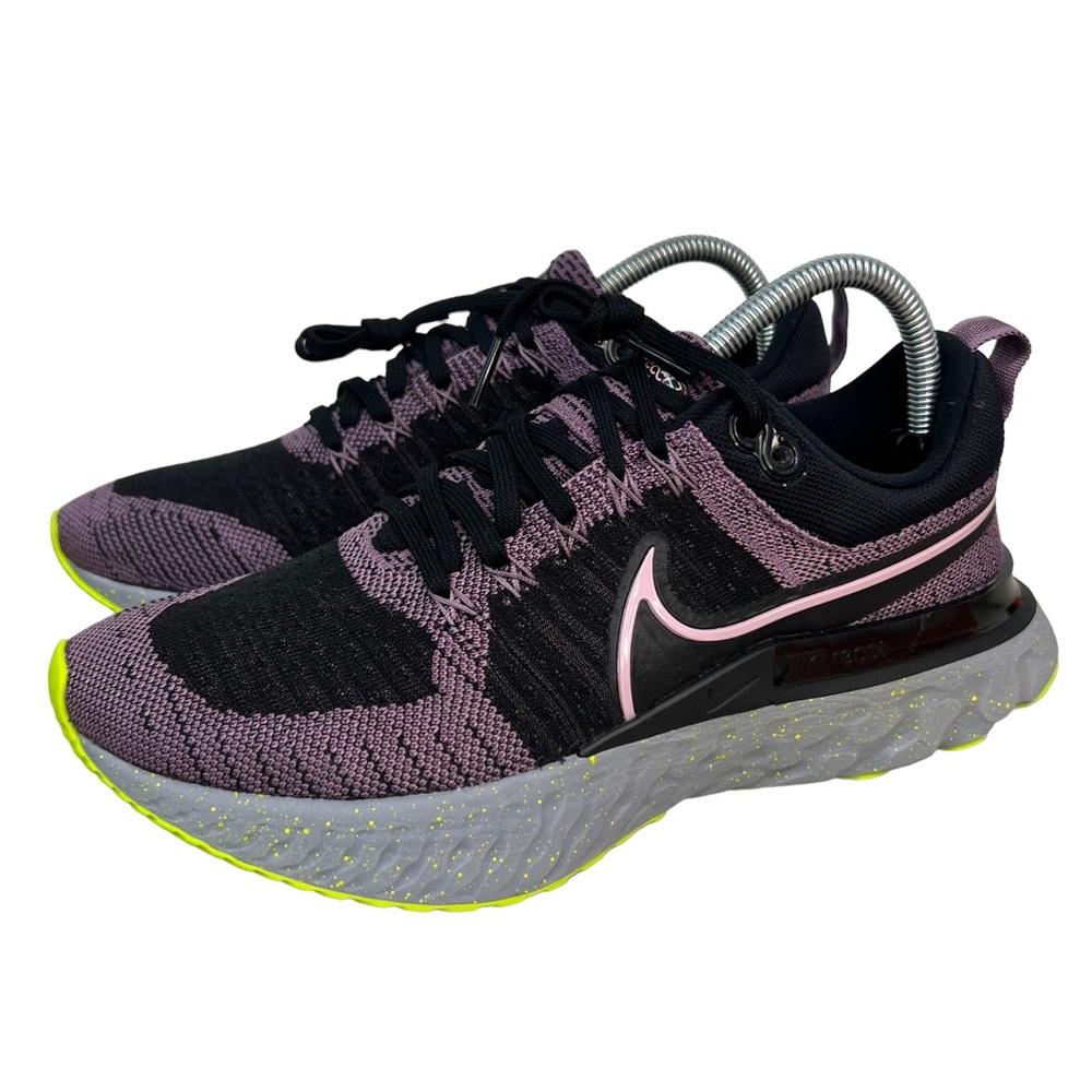Nike React Infinity Run Flyknit 2 Sneakers Womens 9 Violet Dust Elemental Pink